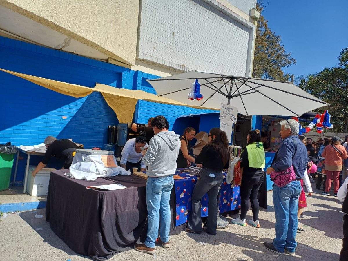 Muestra Folclórica por las Fiestas Patrias