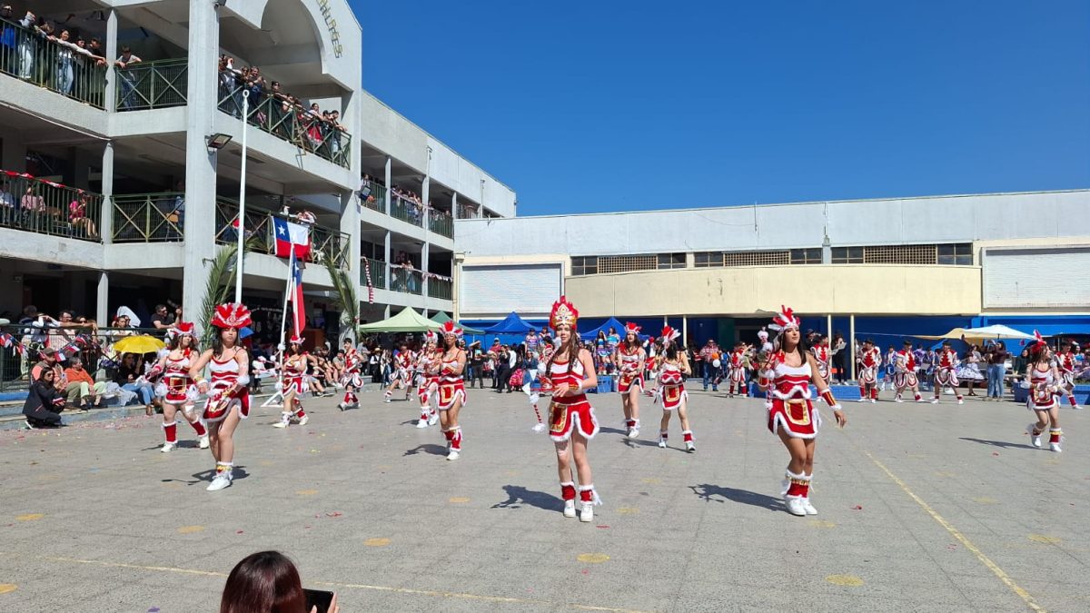 Muestra Folclórica por las Fiestas Patrias