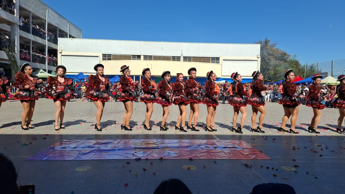 Muestra Folclórica por las Fiestas Patrias