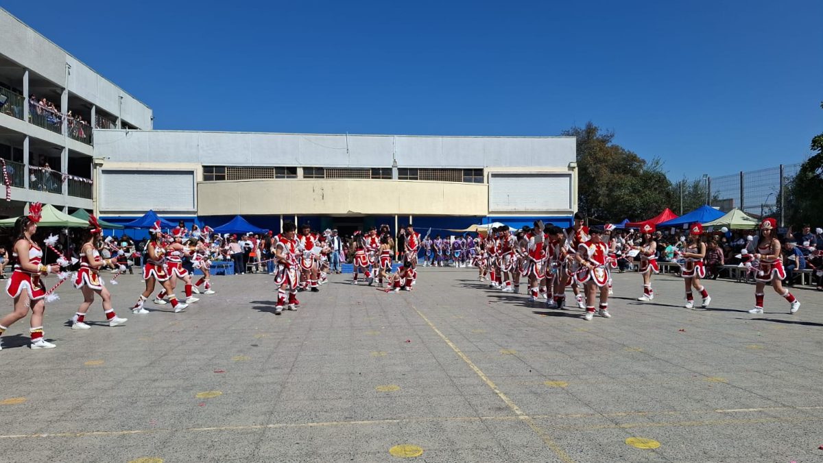 Muestra Folclórica por las Fiestas Patrias