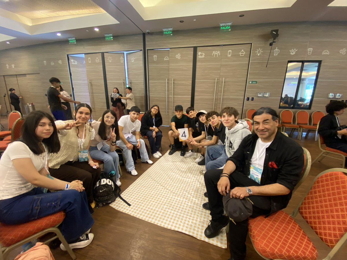 ¡Líderes en acción! Estudiantes se preparan para promover un uso digital responsable