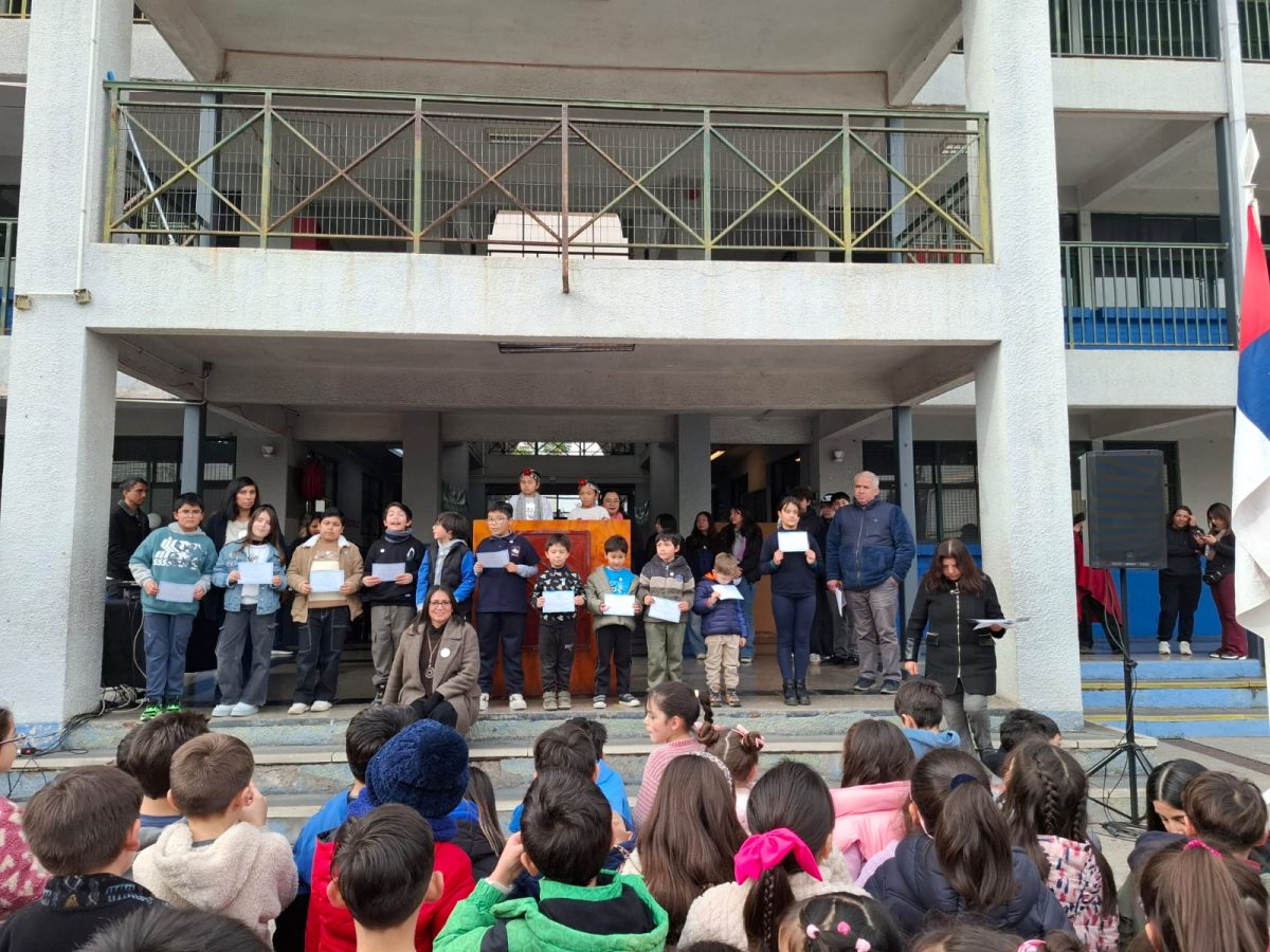 Acto Cívico: Celebración del We Tripantu y Reconocimientos por Asistencia