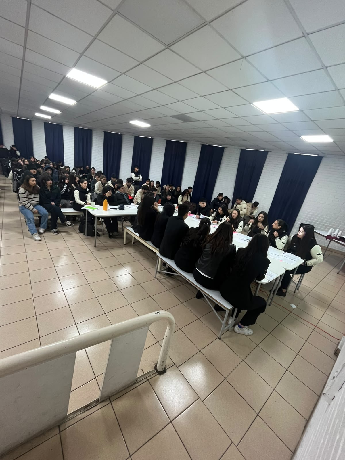debate cuartos medios