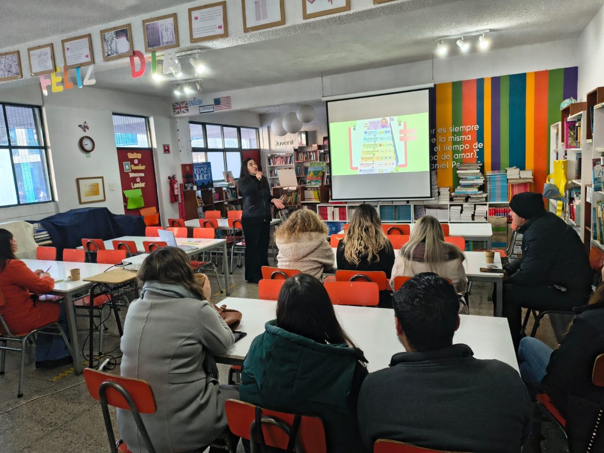 Taller para familias de 2° básico: Fortaleciendo juntos el camino hacia la lectura