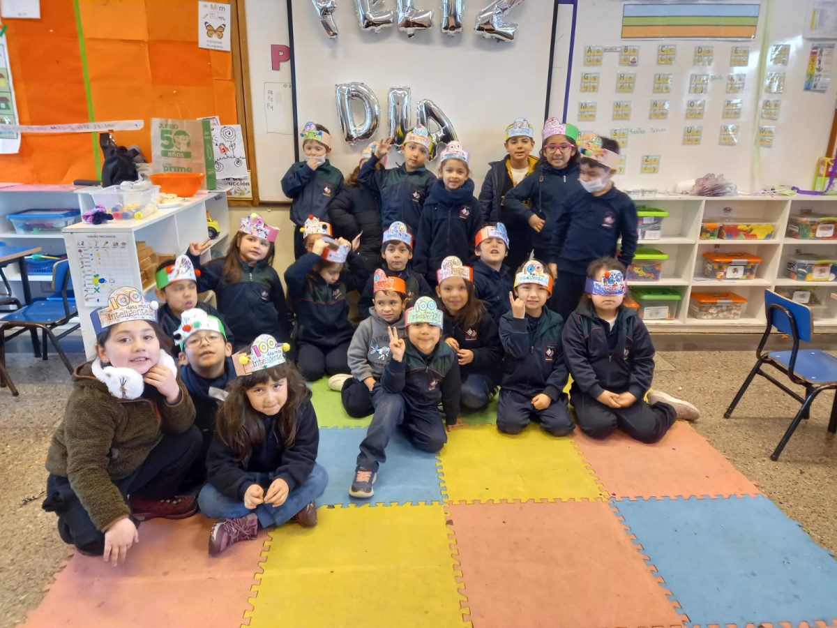 ¡Celebramos 100 días de aprendizaje en Kínder!