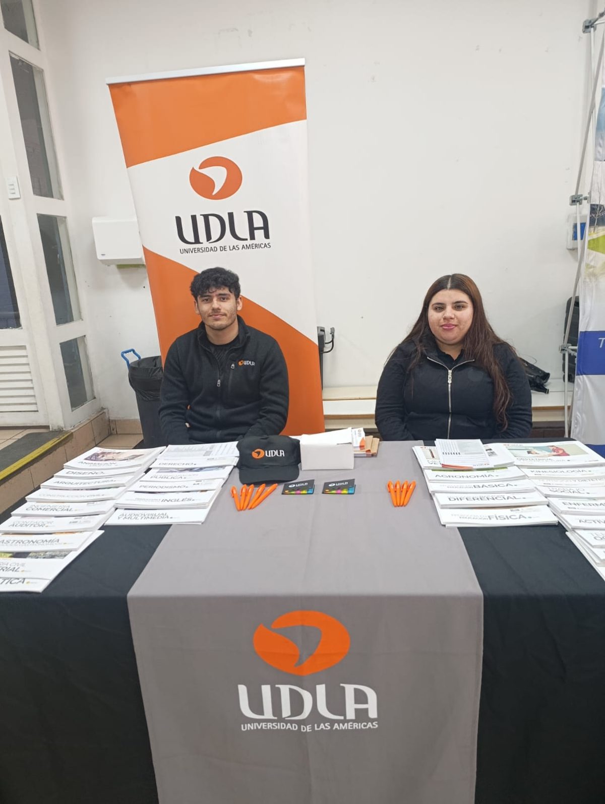 Feria Vocacional en Colegio Los Alpes