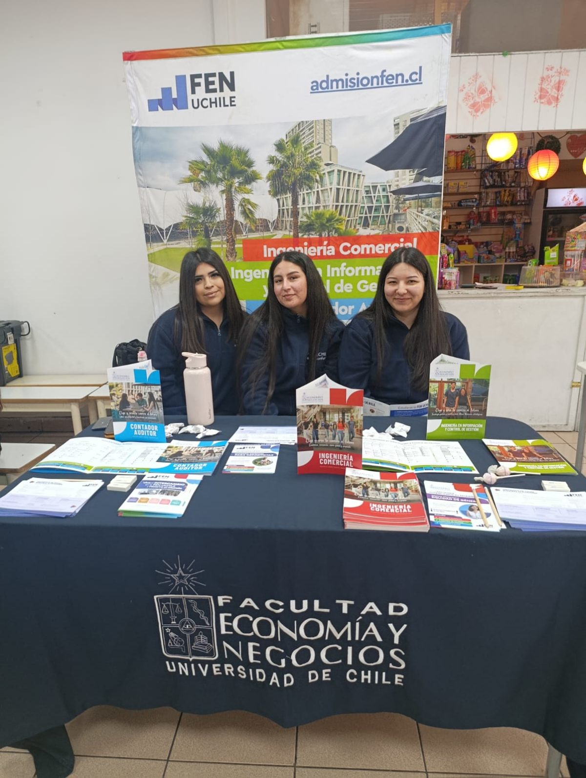 Feria Vocacional en Colegio Los Alpes