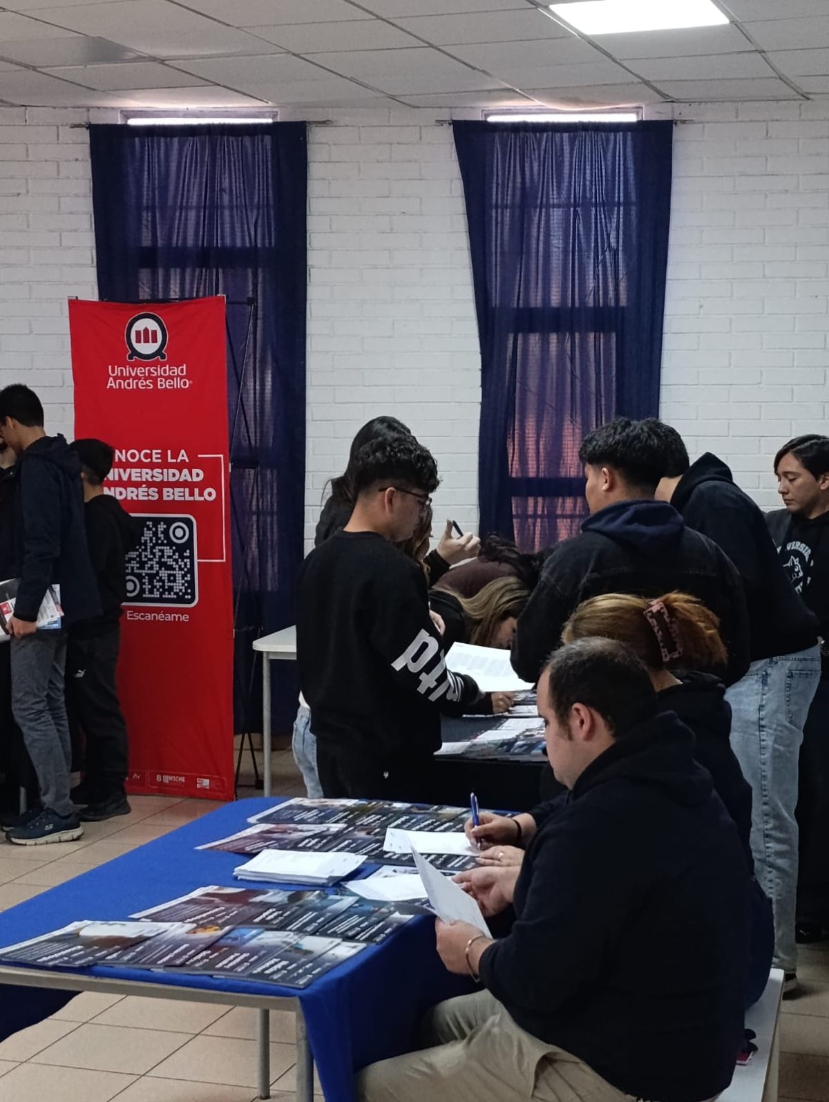 Feria Vocacional en Colegio Los Alpes