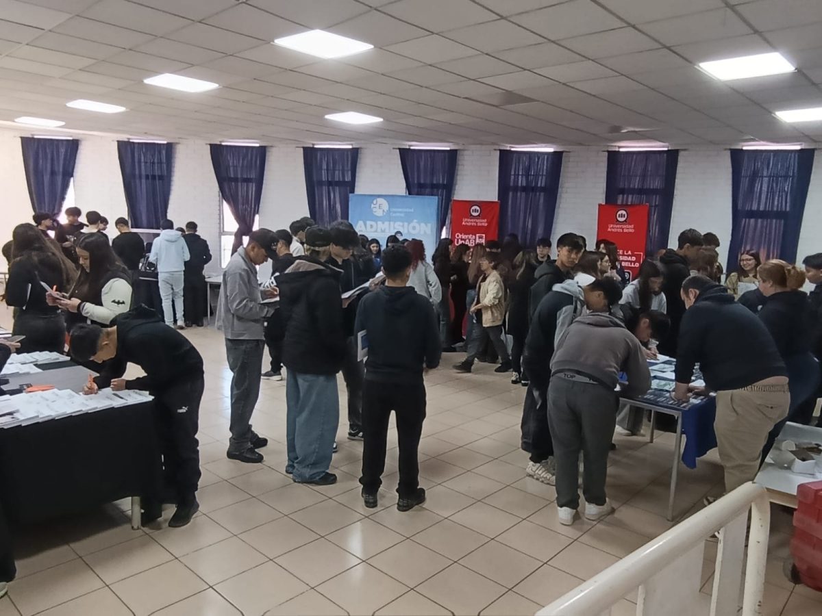 Feria Vocacional en Colegio Los Alpes