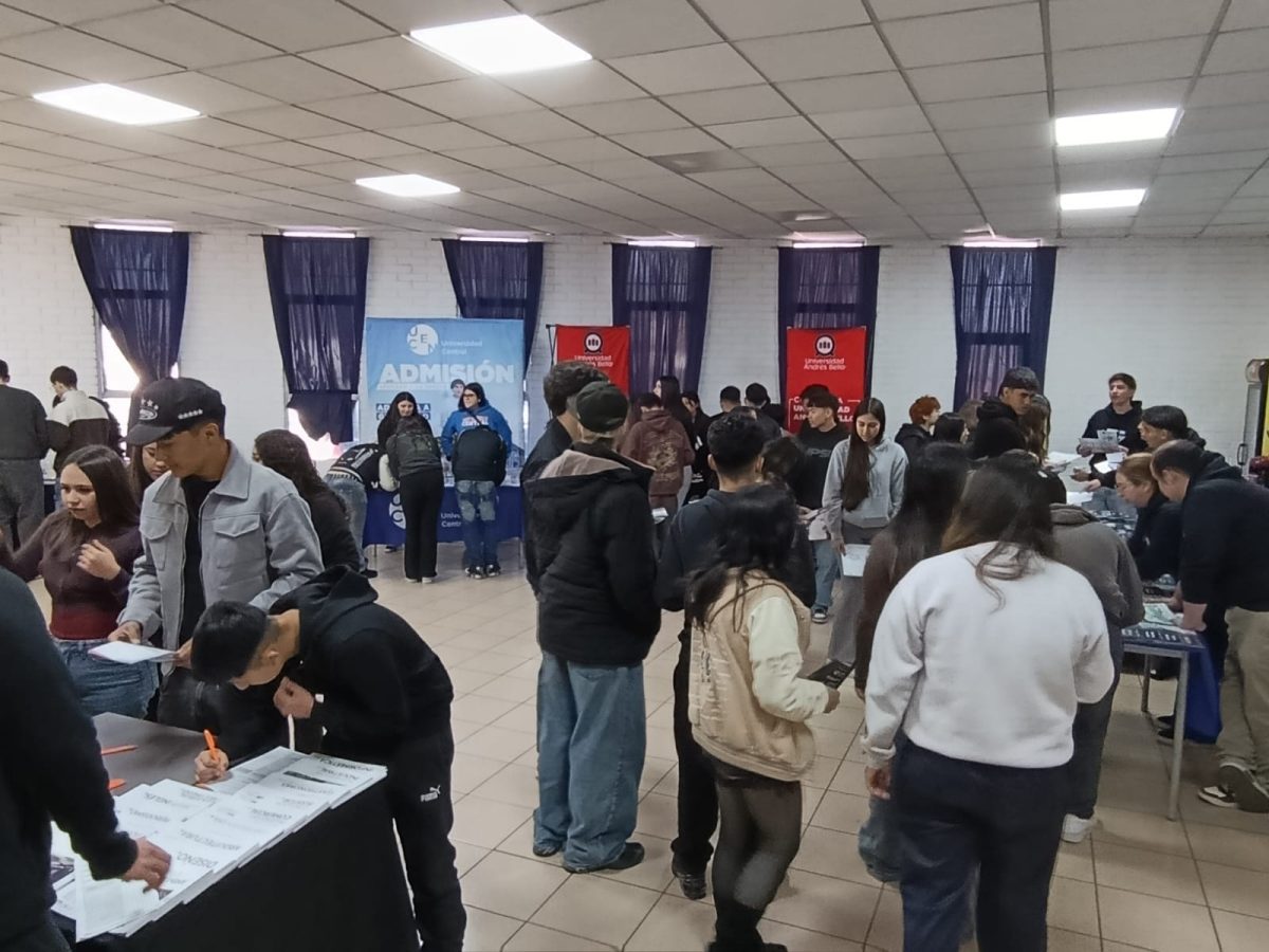 Feria Vocacional en Colegio Los Alpes