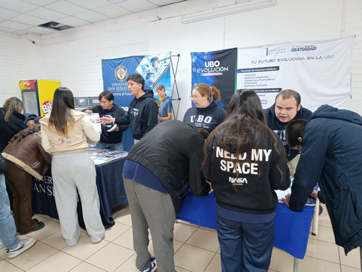 Feria Vocacional en Colegio Los Alpes