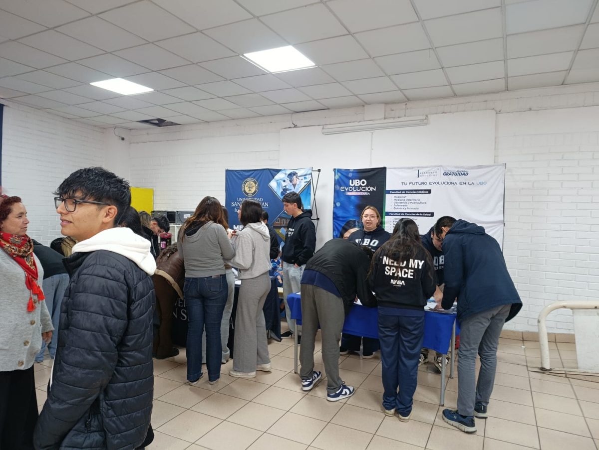 Feria Vocacional en Colegio Los Alpes