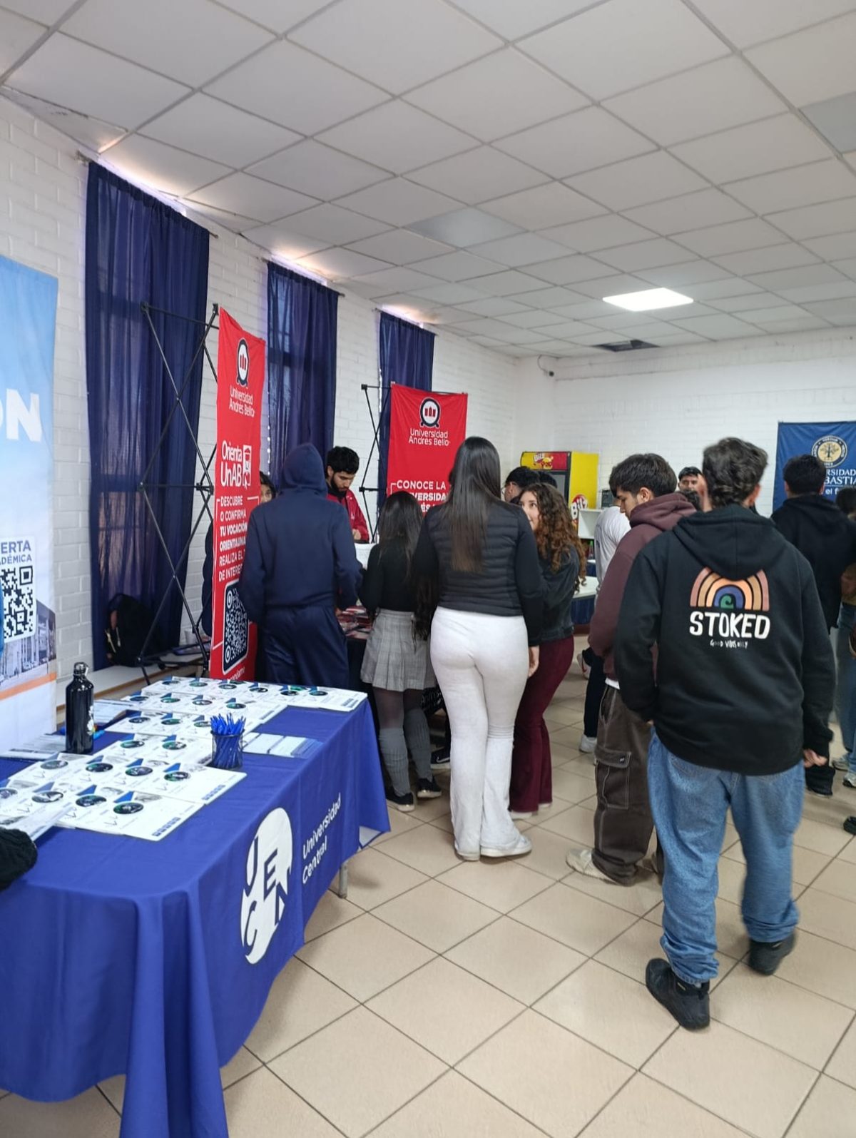 Feria Vocacional en Colegio Los Alpes