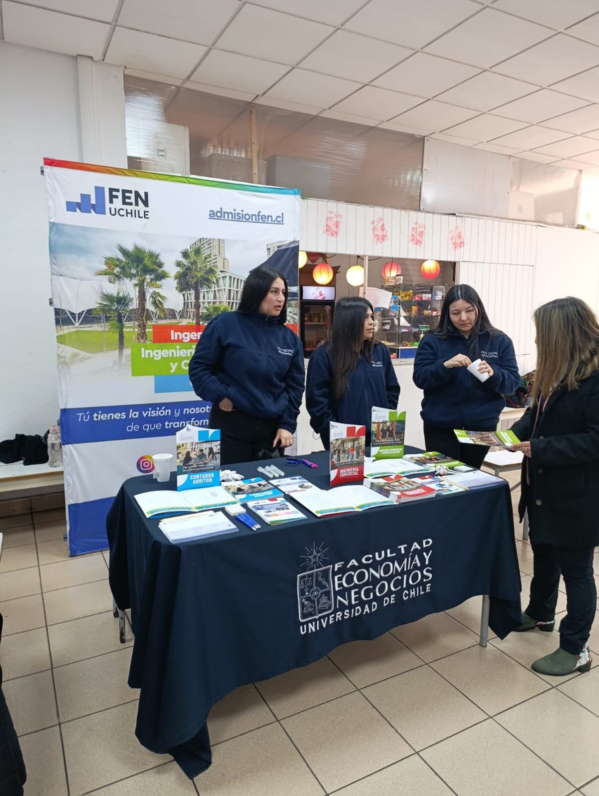 Feria Vocacional en Colegio Los Alpes