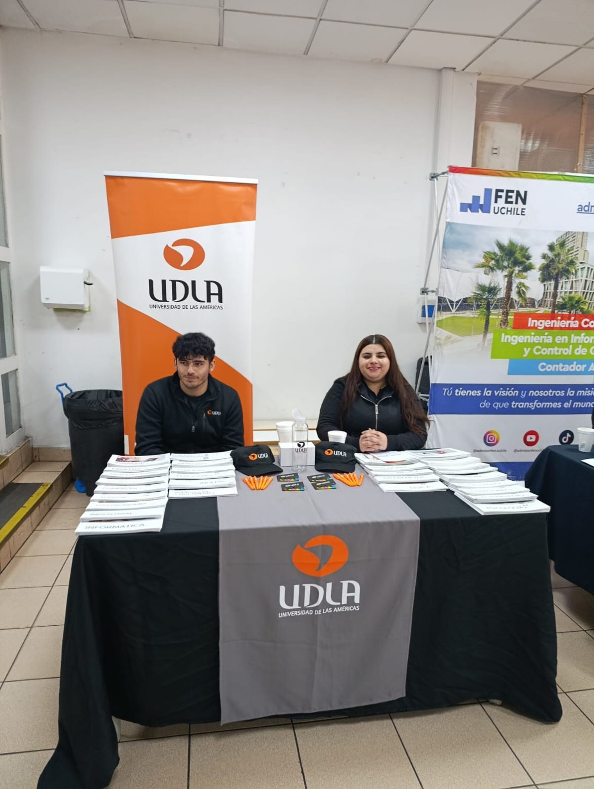 Feria Vocacional en Colegio Los Alpes