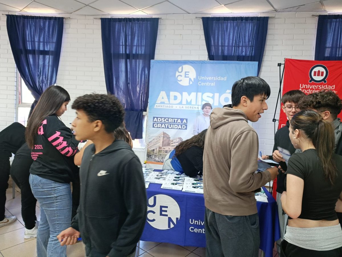 Feria Vocacional en Colegio Los Alpes