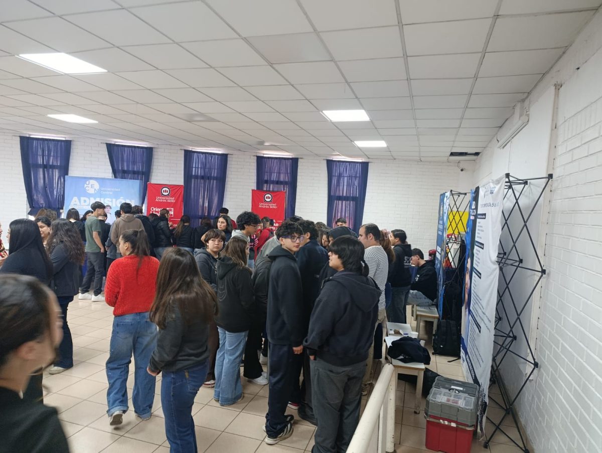 Feria Vocacional en Colegio Los Alpes