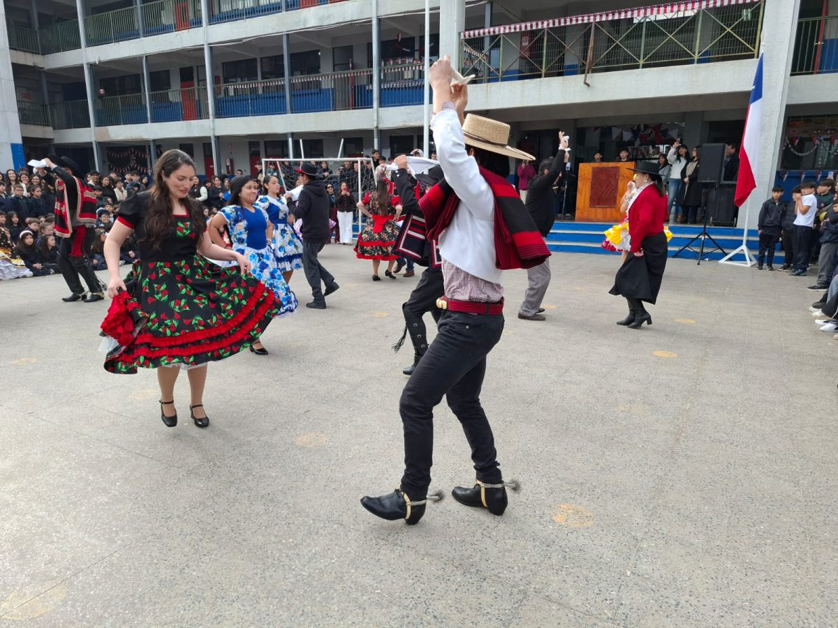 Acto Cívico de Inicio de Fiestas Patrias