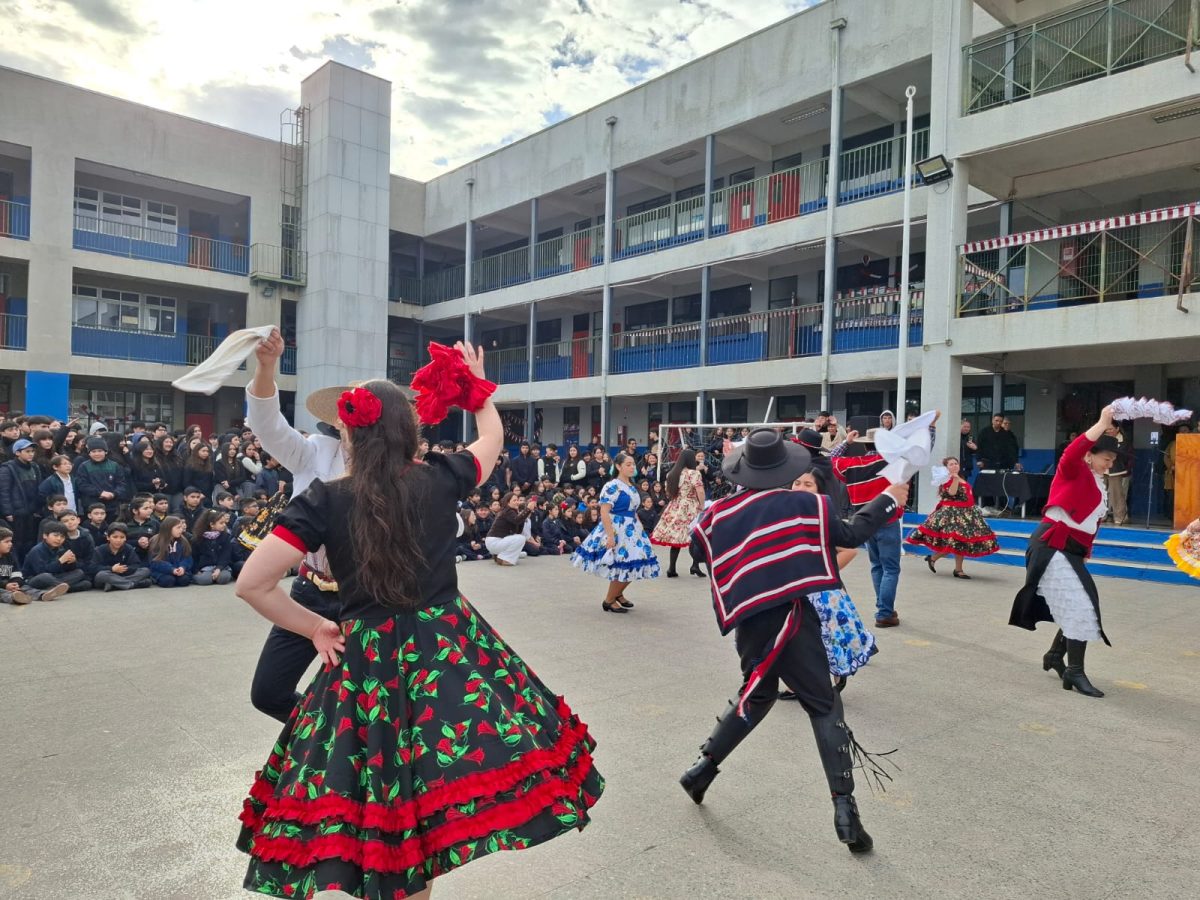 Acto Cívico de Inicio de Fiestas Patrias