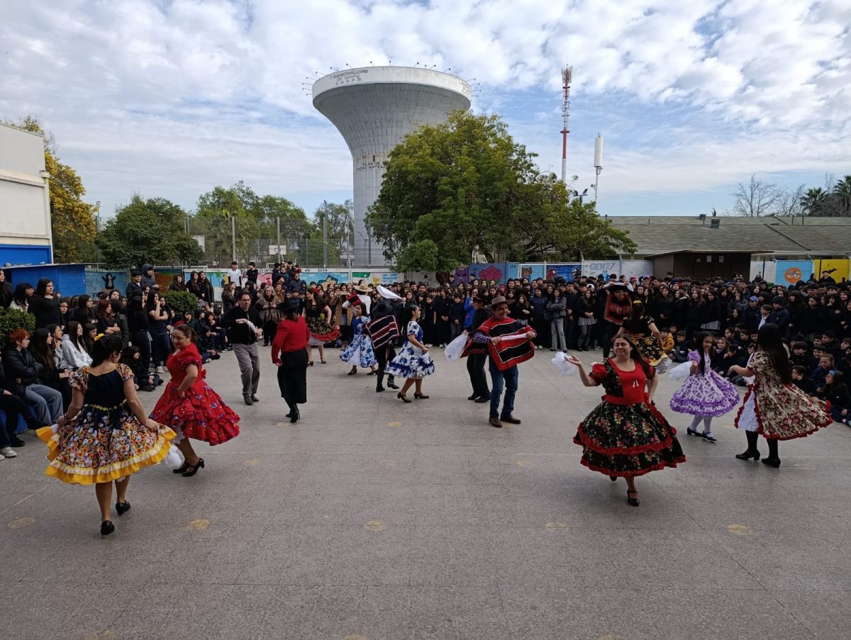 Acto Cívico de Inicio de Fiestas Patrias